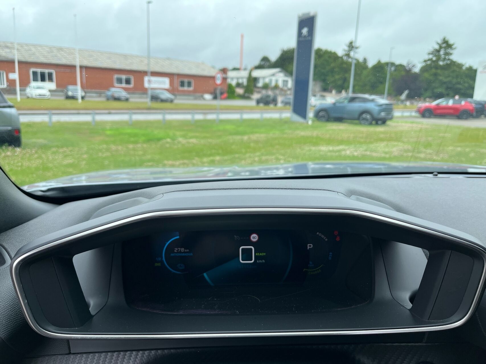 Billede af Peugeot e-2008 EL GT 136HK 5d Aut.