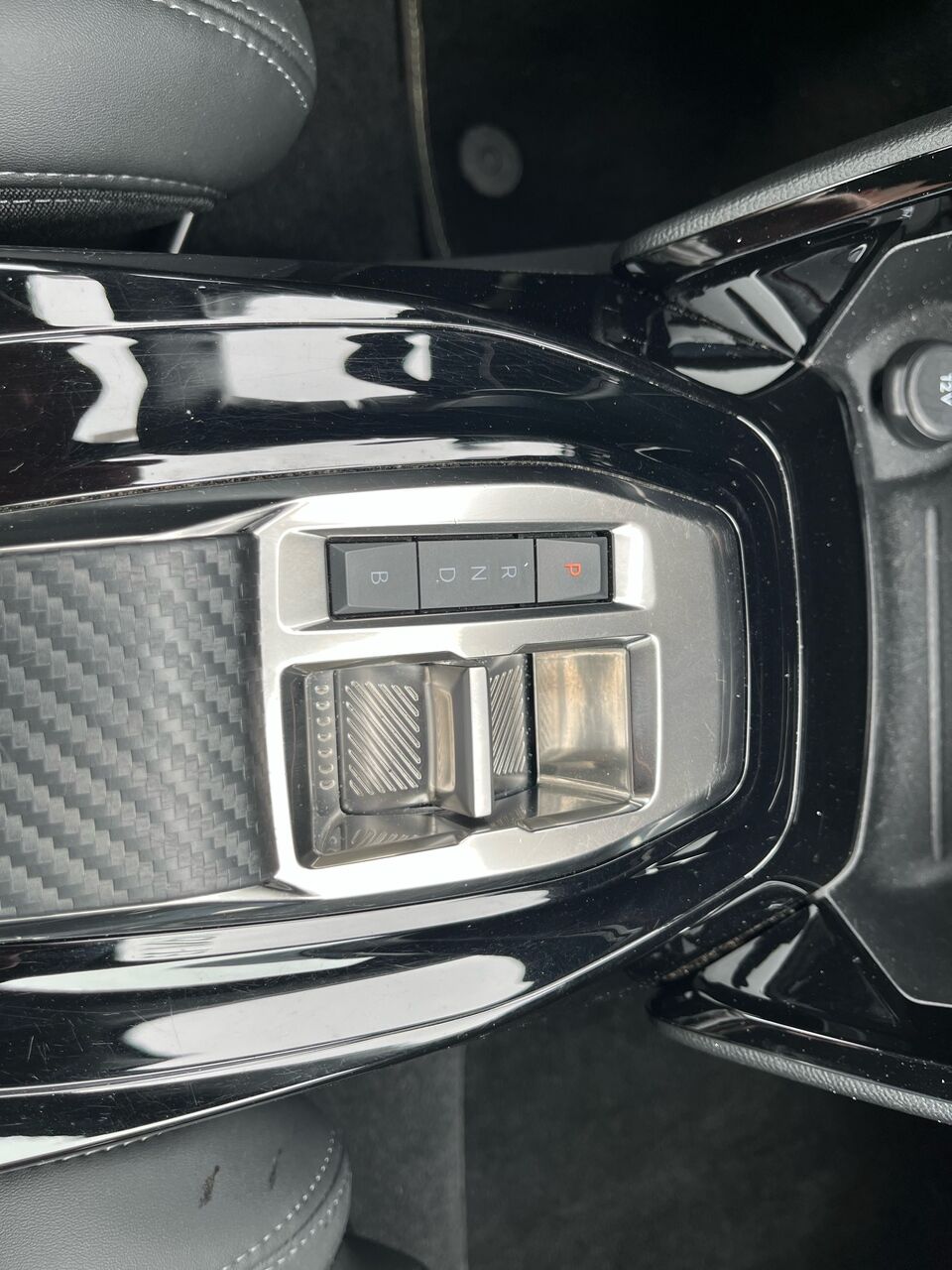 Billede af Peugeot e-2008 EL GT 136HK 5d Aut.