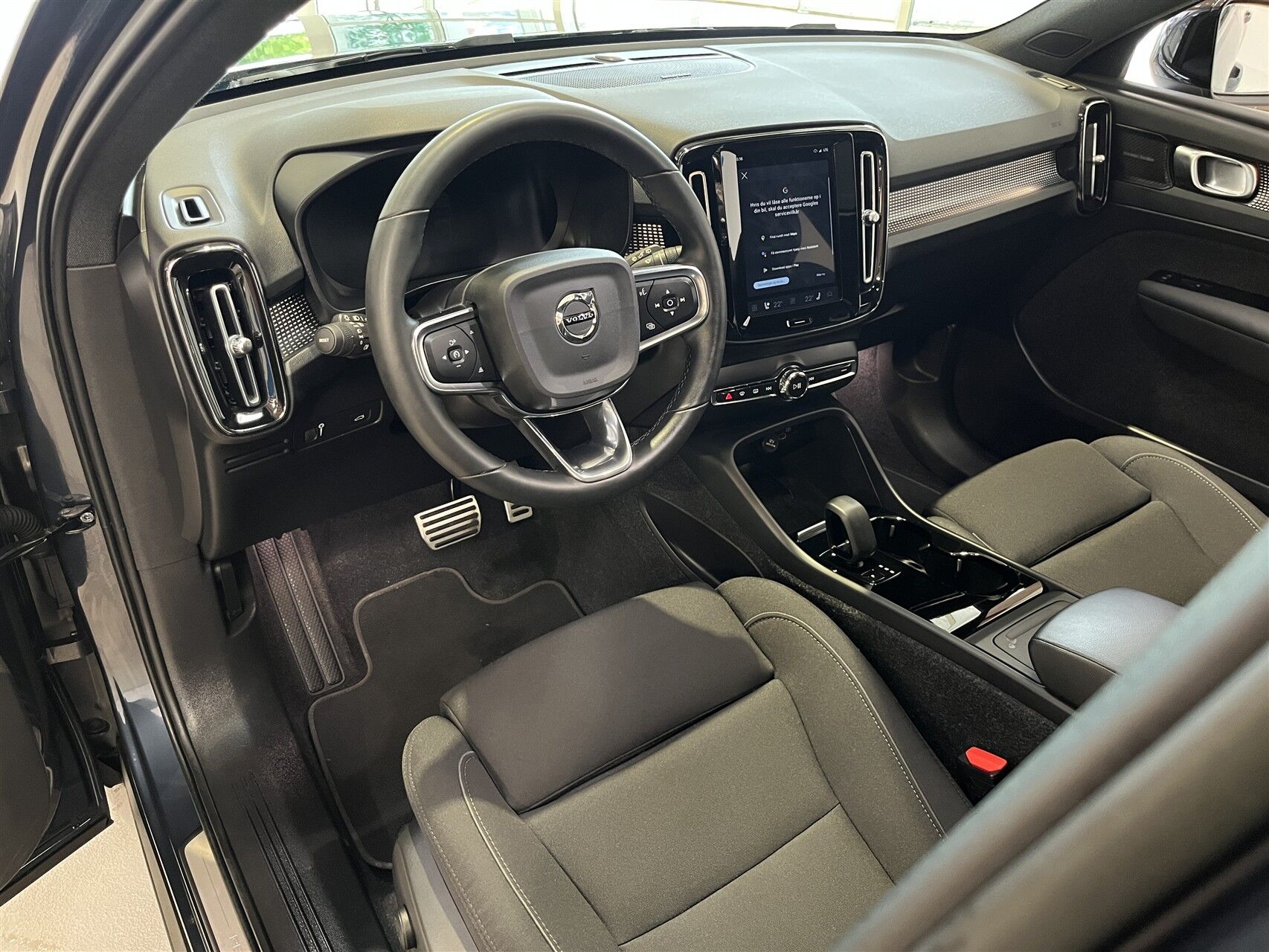 Billede af Volvo XC40 P8 Recharge Twin Pro AWD 408HK 5d Aut.