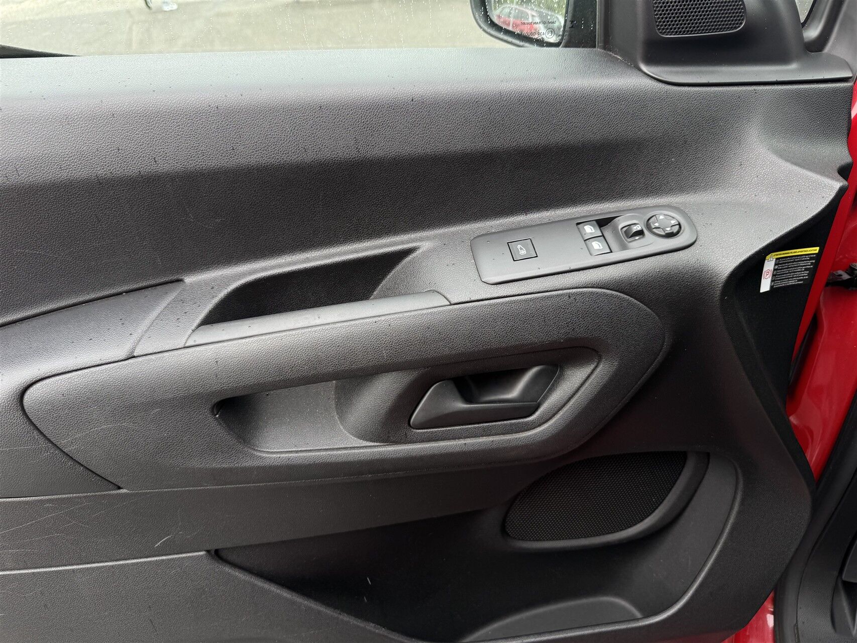 Billede af Peugeot Partner L1 V1 1,5 BlueHDi Plus EAT8 130HK Van 8g Aut.