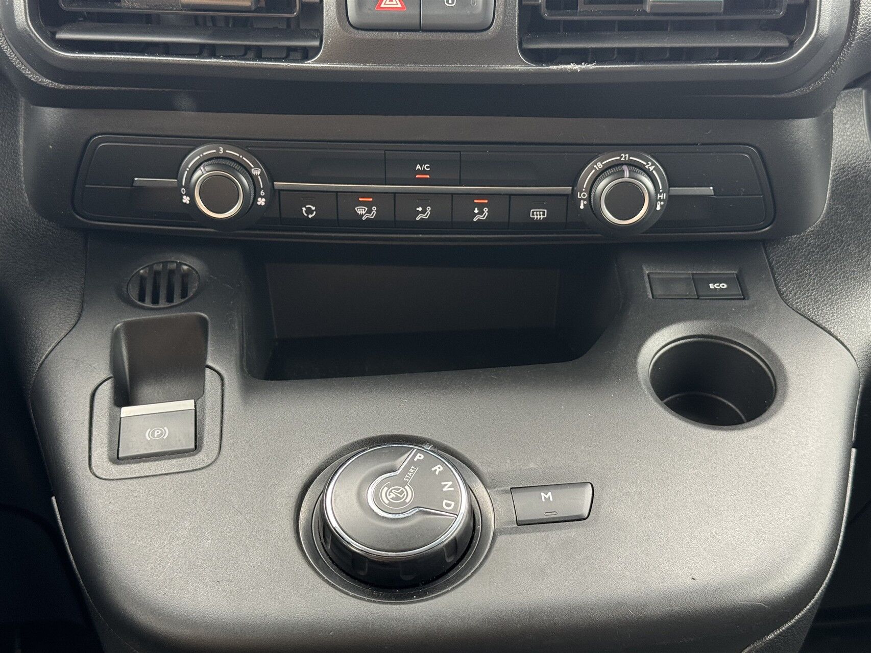 Billede af Peugeot Partner L1 V1 1,5 BlueHDi Plus EAT8 130HK Van 8g Aut.
