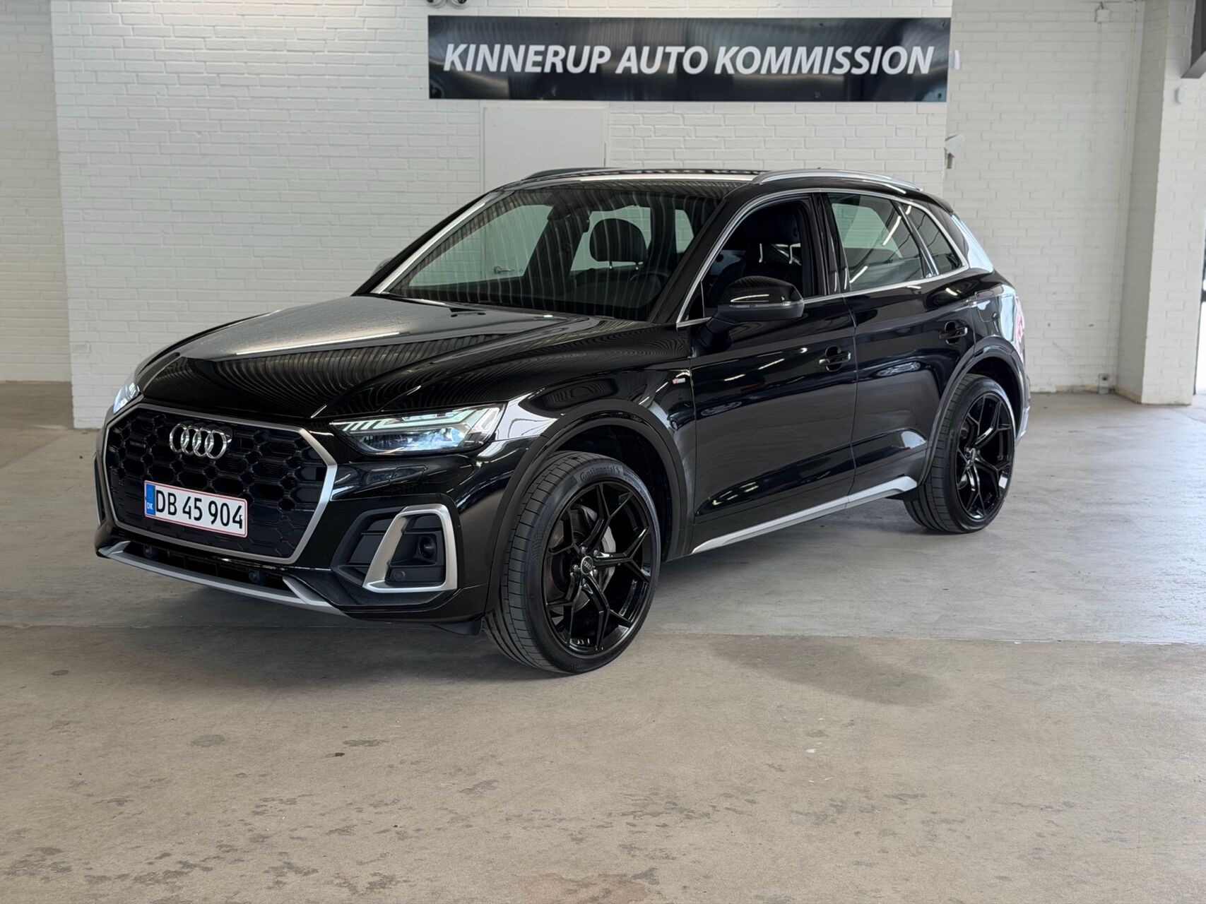 Billede af Audi Q5 2,0 50 TFSI e  Plugin-hybrid S Line Quattro S Tron 299HK 5d 7g Aut.