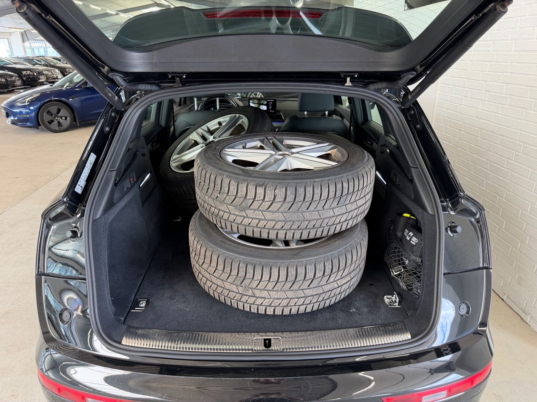Billede af Audi Q5 2,0 50 TFSI e  Plugin-hybrid S Line Quattro S Tron 299HK 5d 7g Aut.