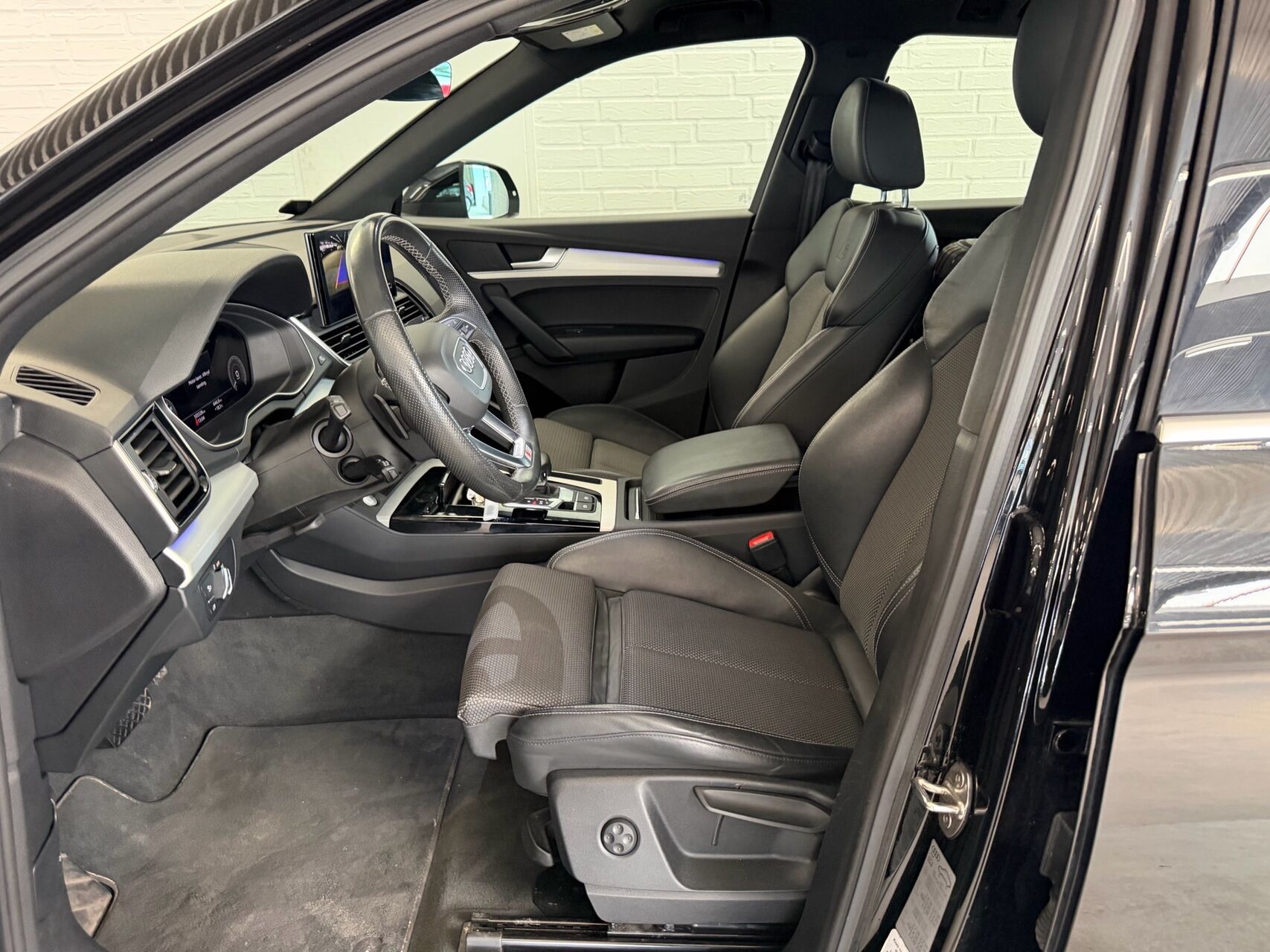 Billede af Audi Q5 2,0 50 TFSI e  Plugin-hybrid S Line Quattro S Tron 299HK 5d 7g Aut.