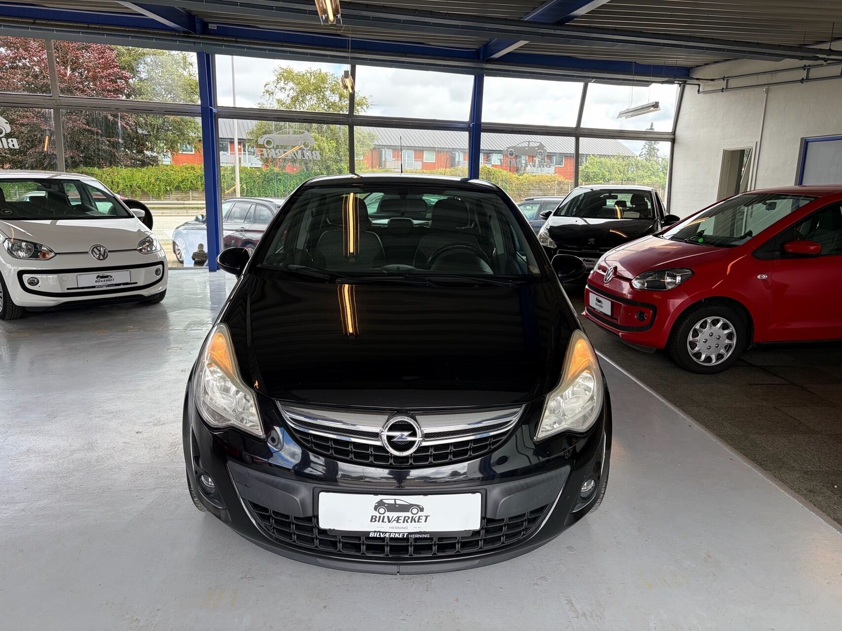 Billede af Opel Corsa 1,4 Twinport Edition 111 Sport 100HK 5d