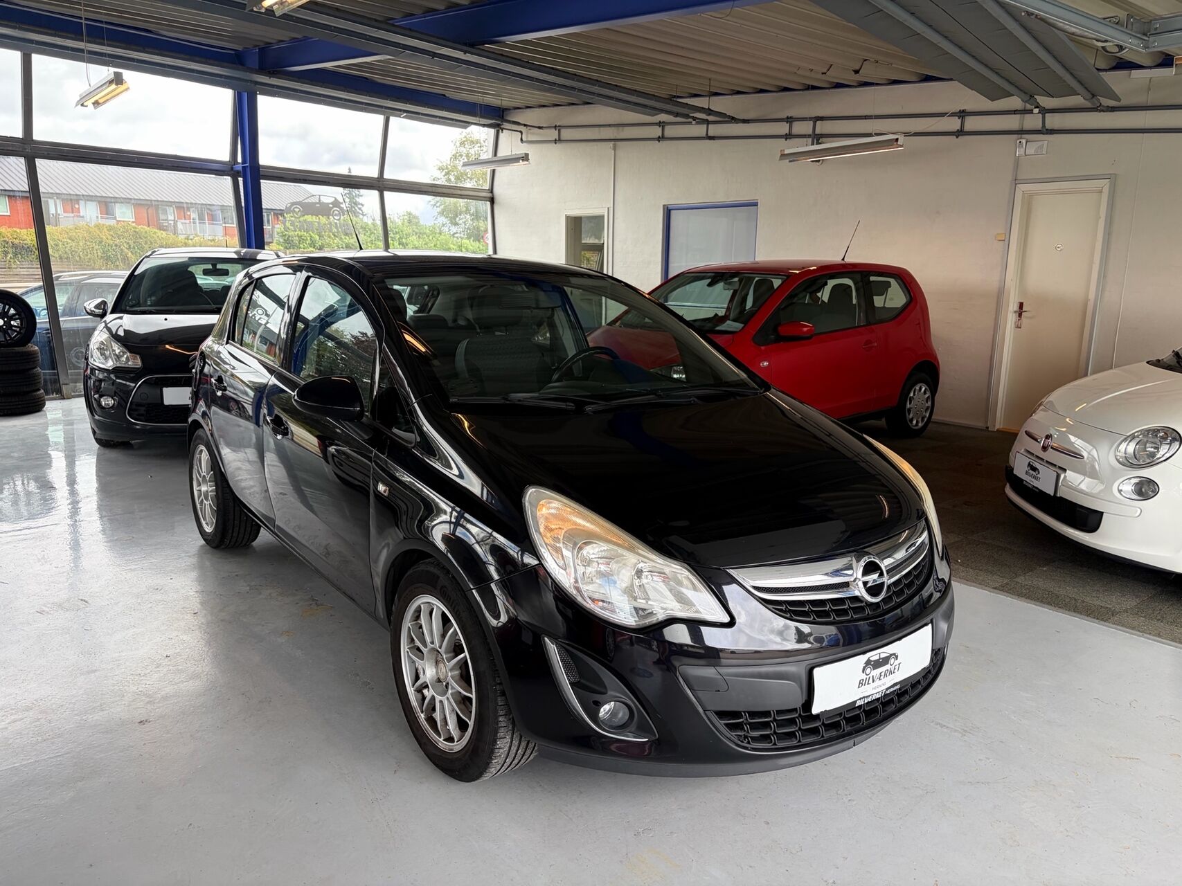 Billede af Opel Corsa 1,4 Twinport Edition 111 Sport 100HK 5d