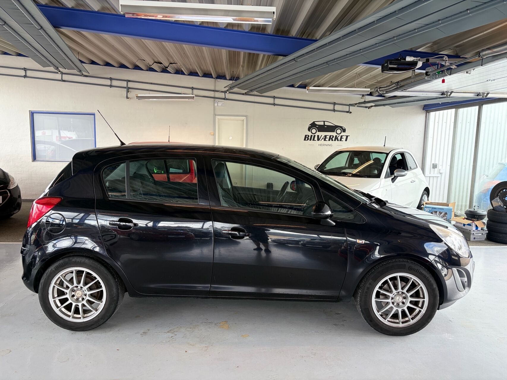 Billede af Opel Corsa 1,4 Twinport Edition 111 Sport 100HK 5d