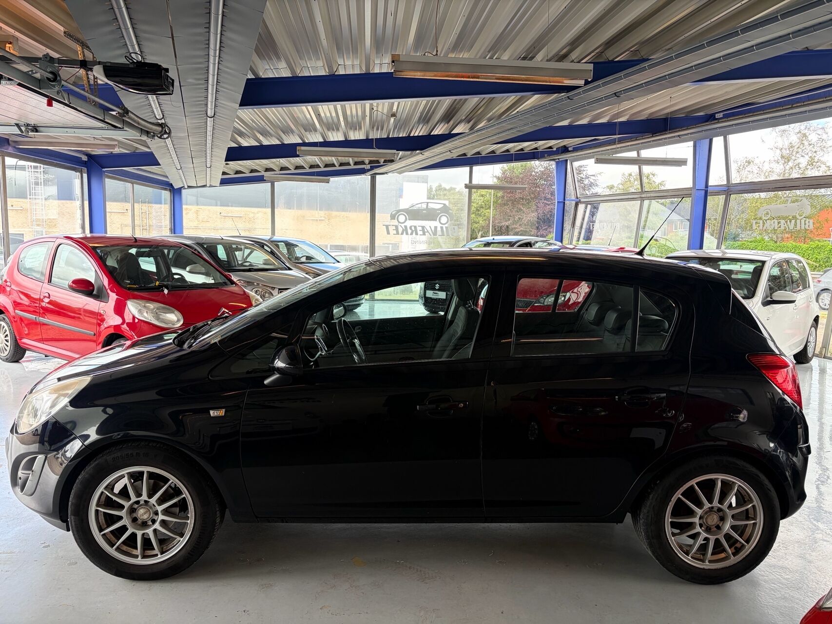 Billede af Opel Corsa 1,4 Twinport Edition 111 Sport 100HK 5d