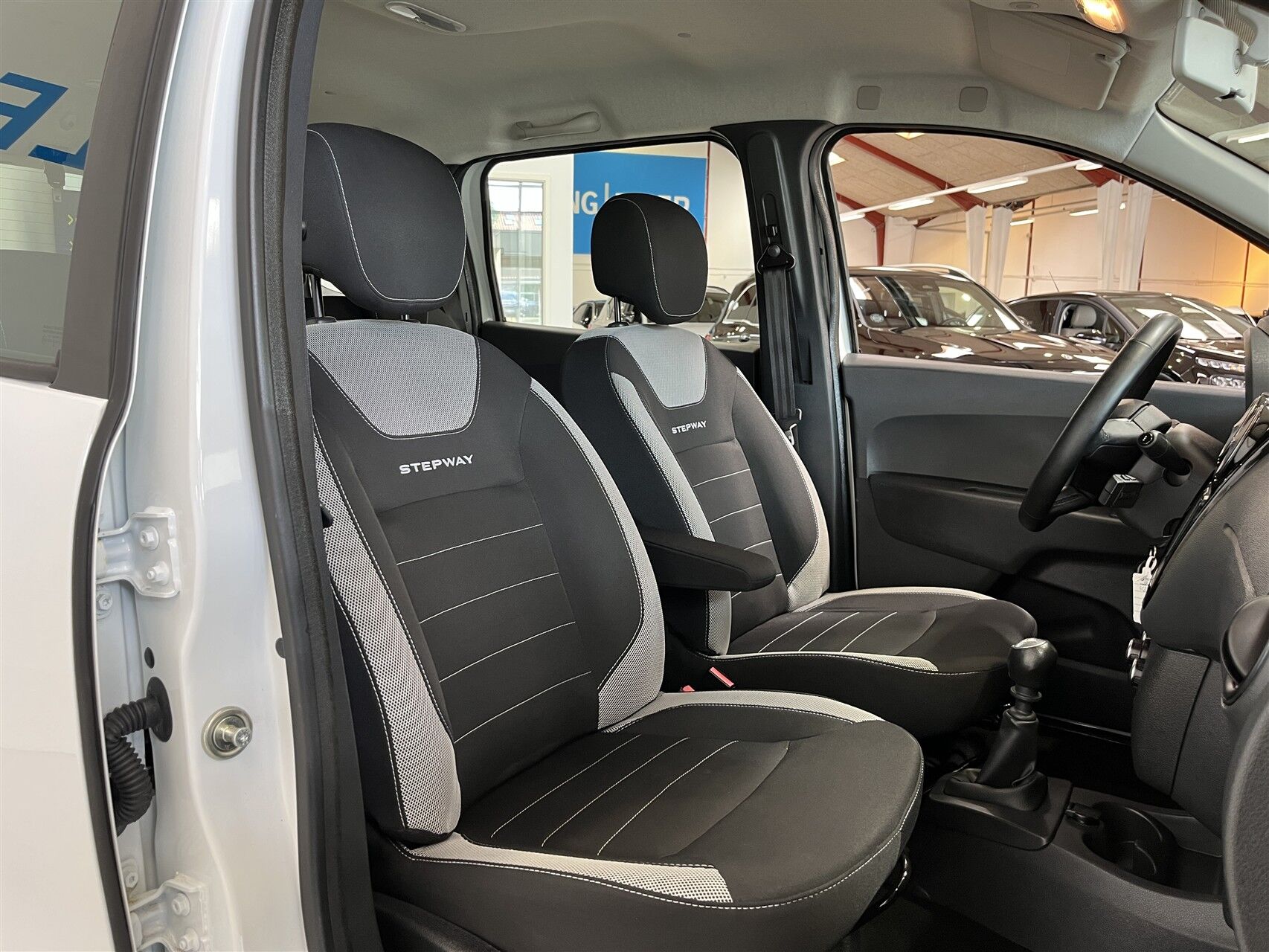 Billede af Dacia Lodgy 7 Sæder 1,5 Blue dCi Stepway Start/Stop 95HK 6g