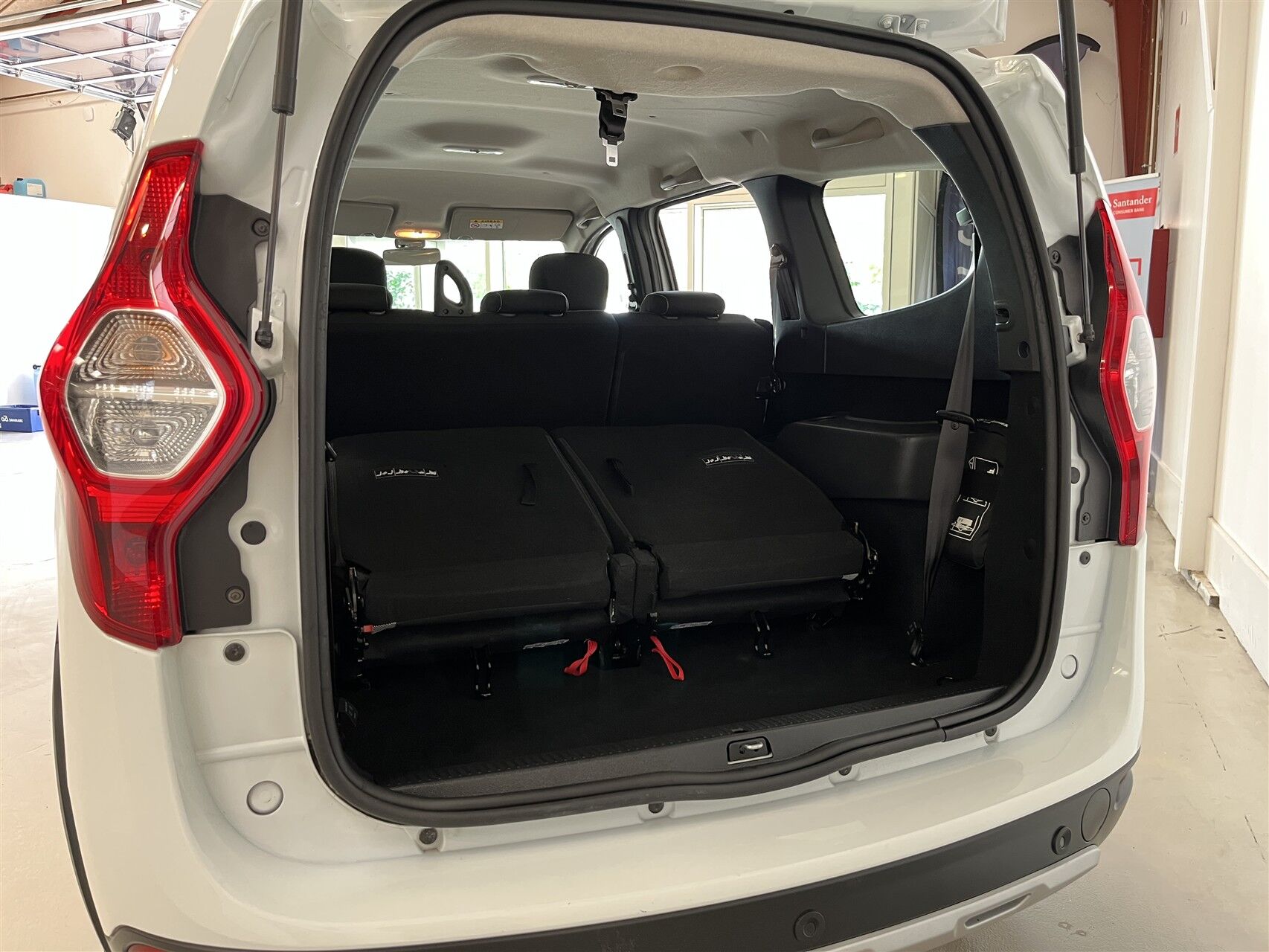 Billede af Dacia Lodgy 7 Sæder 1,5 Blue dCi Stepway Start/Stop 95HK 6g