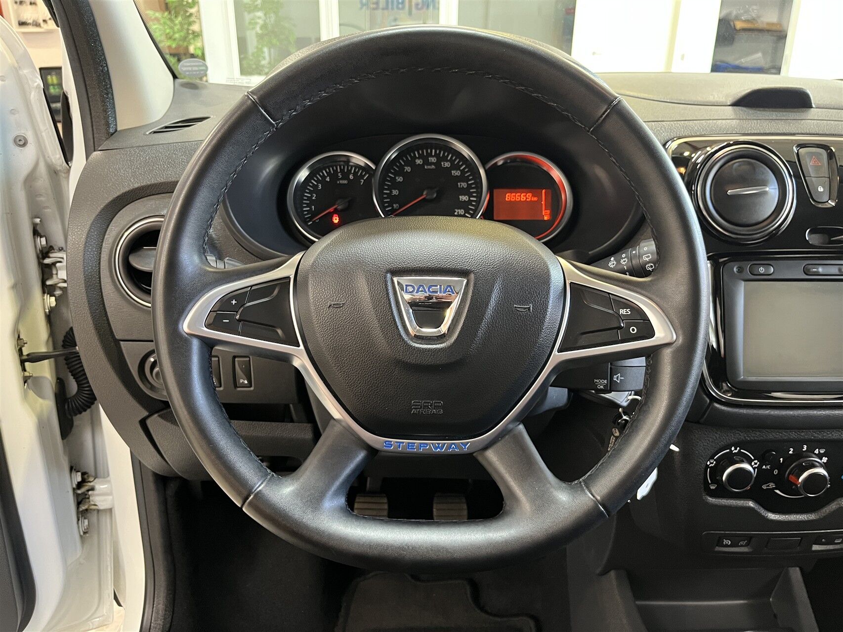 Billede af Dacia Lodgy 7 Sæder 1,5 Blue dCi Stepway Start/Stop 95HK 6g