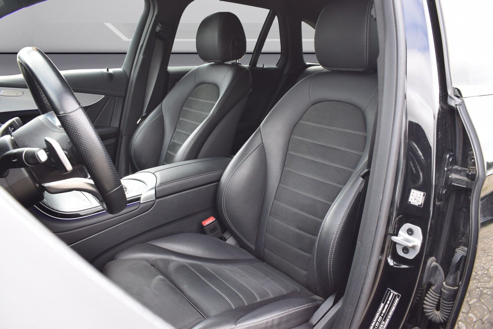 Billede af Mercedes-Benz GLC300 de 2,0 Plugin-hybrid 4Matic 9G-Tronic 306HK 5d 9g Aut.