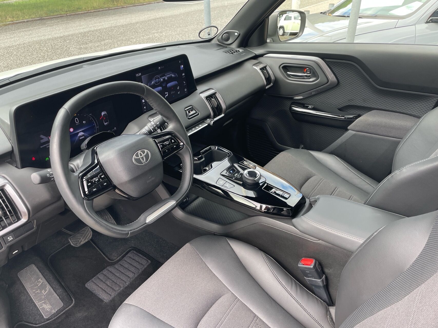 Billede af Toyota Urban Cruiser EL Executive AWD 184HK 5d Aut.