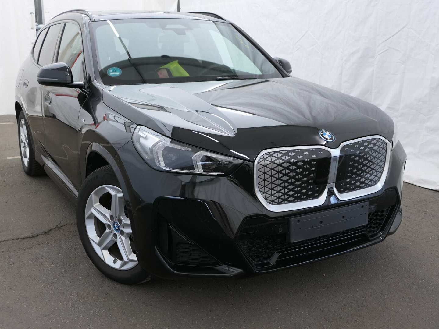 Billede af BMW iX1 xDrive30 Fully Charged M Sport 313HK 5d Aut. 