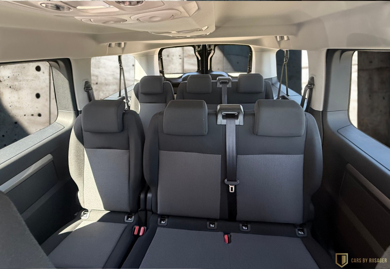 Billede af Toyota Proace Verso Electric Long EL Shuttle m/Dobbelt bagdør,Dobb.skydedør 136HK Aut.