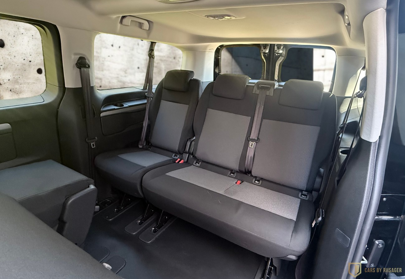 Billede af Toyota Proace Verso Electric Long EL Shuttle m/Dobbelt bagdør,Dobb.skydedør 136HK Aut.