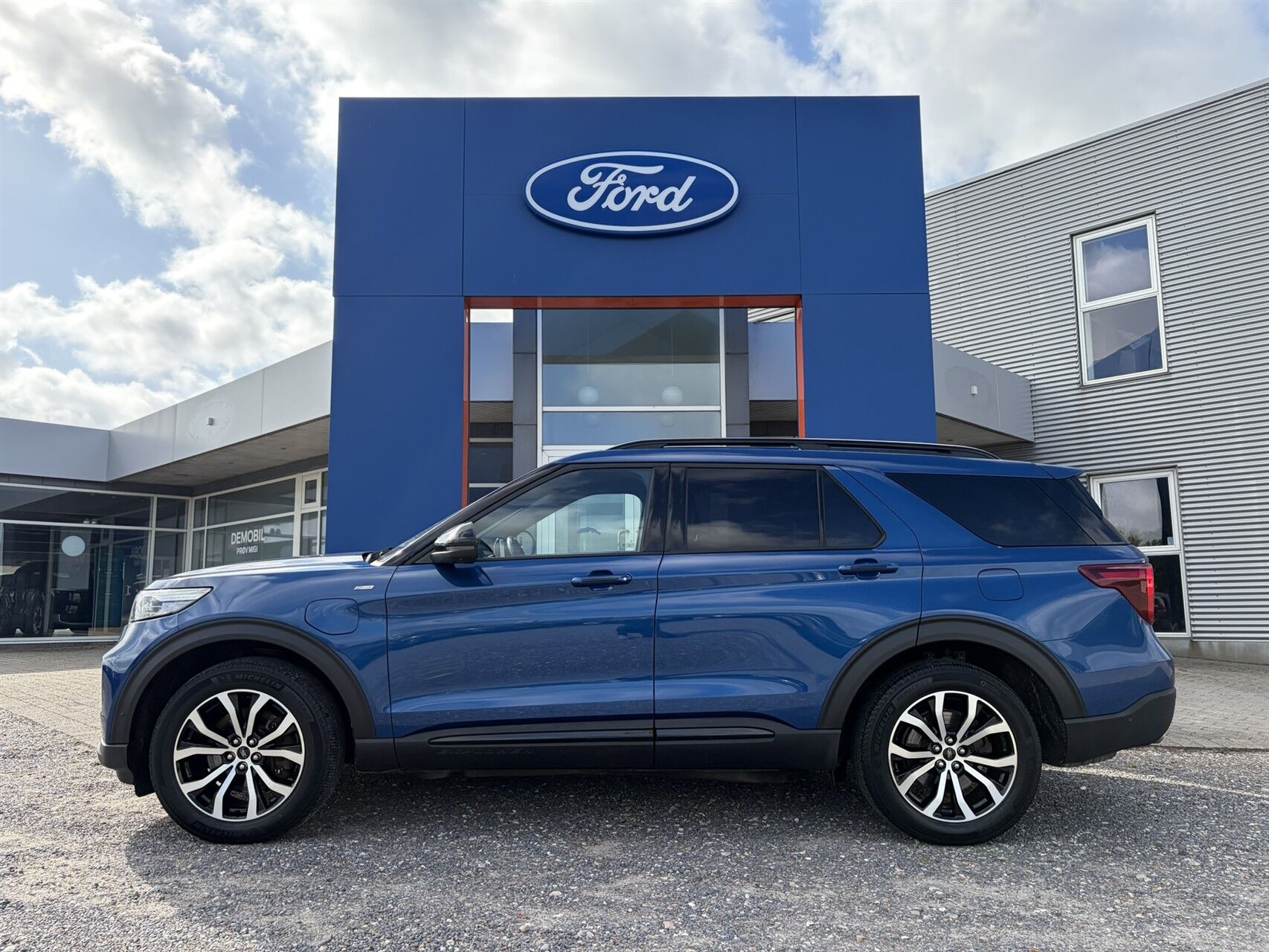 Billede af Ford Explorer 3,0 EcoBoost  Plugin-hybrid ST-Line 4WD 457HK 5d 10g Aut.
