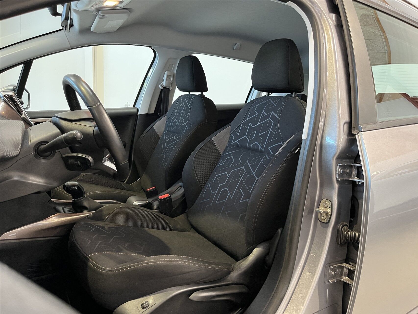 Billede af Peugeot 2008 1,2 VTi Active 82HK