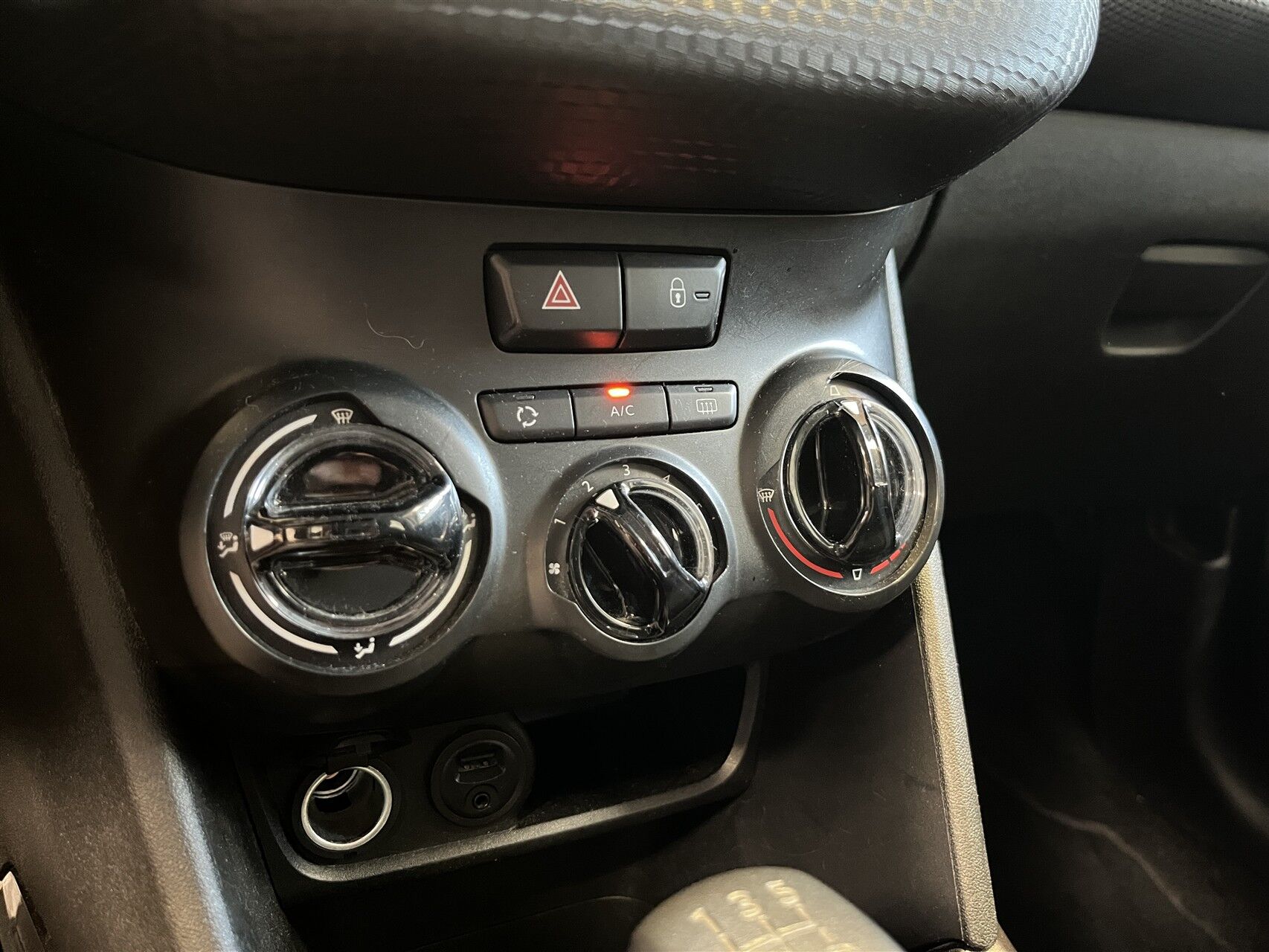 Billede af Peugeot 2008 1,2 VTi Active 82HK