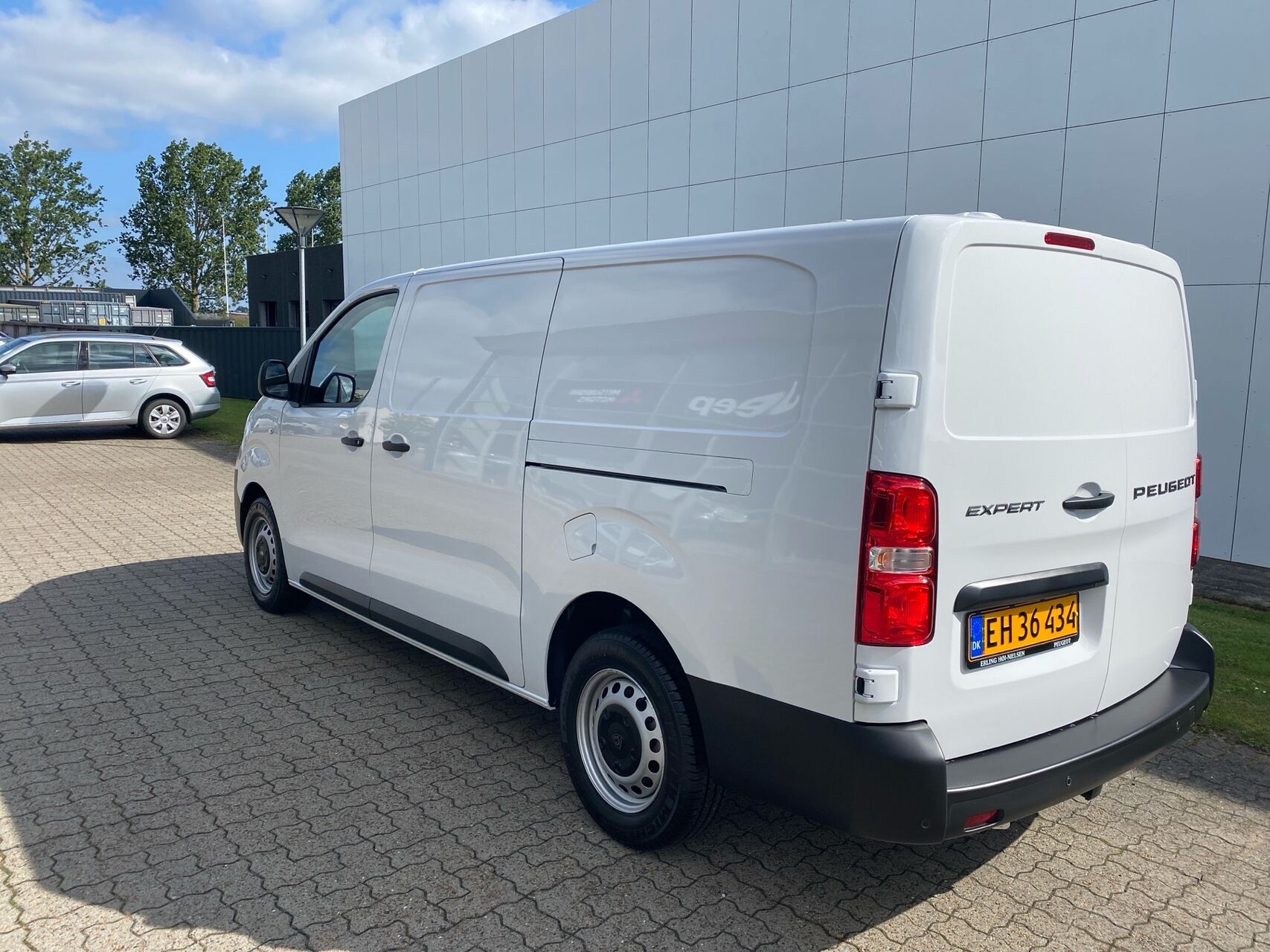 Billede af Peugeot Expert L3 2,0 BlueHDi Plus 144HK Van 6g