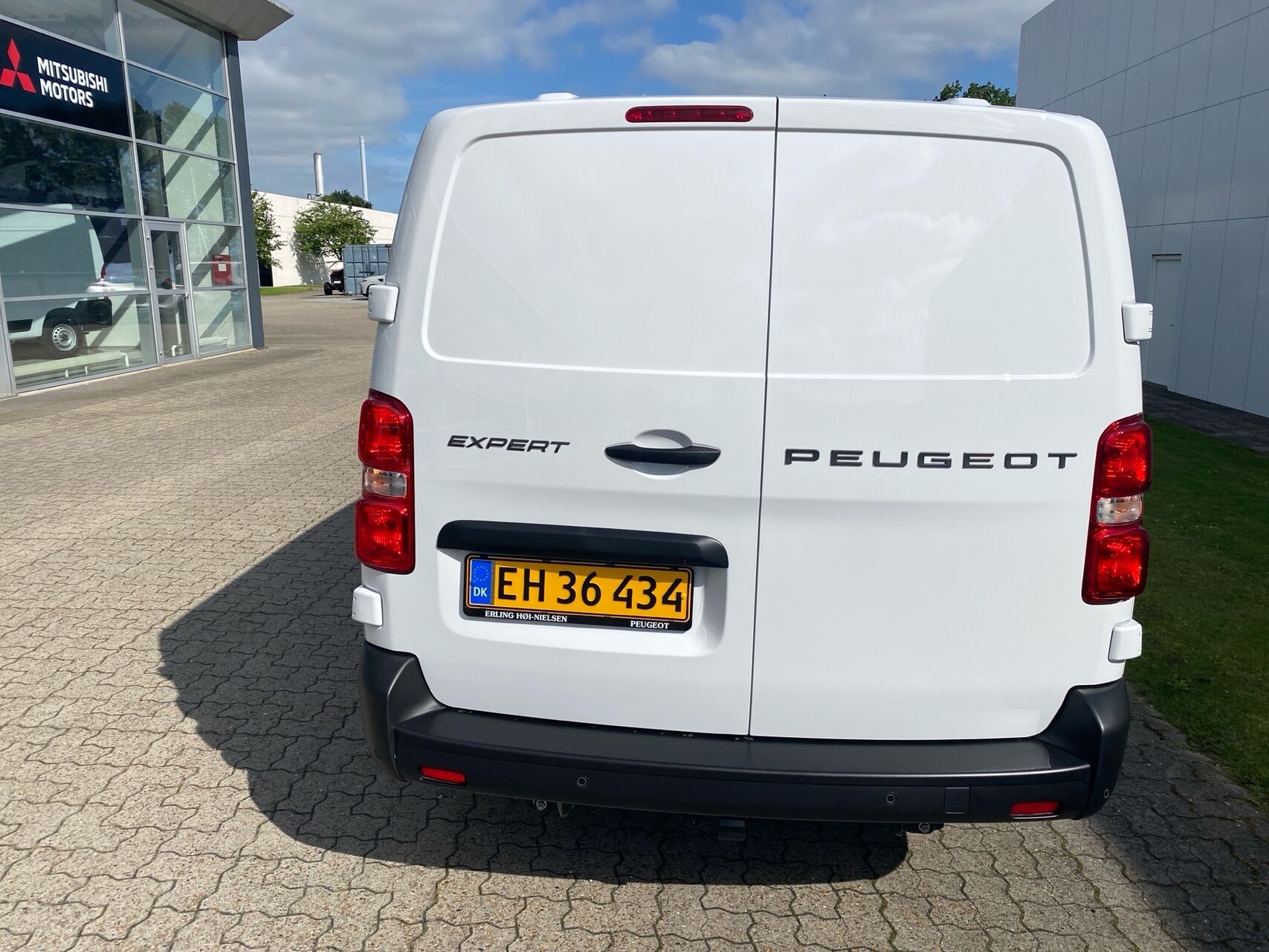 Billede af Peugeot Expert L3 2,0 BlueHDi Plus 144HK Van 6g