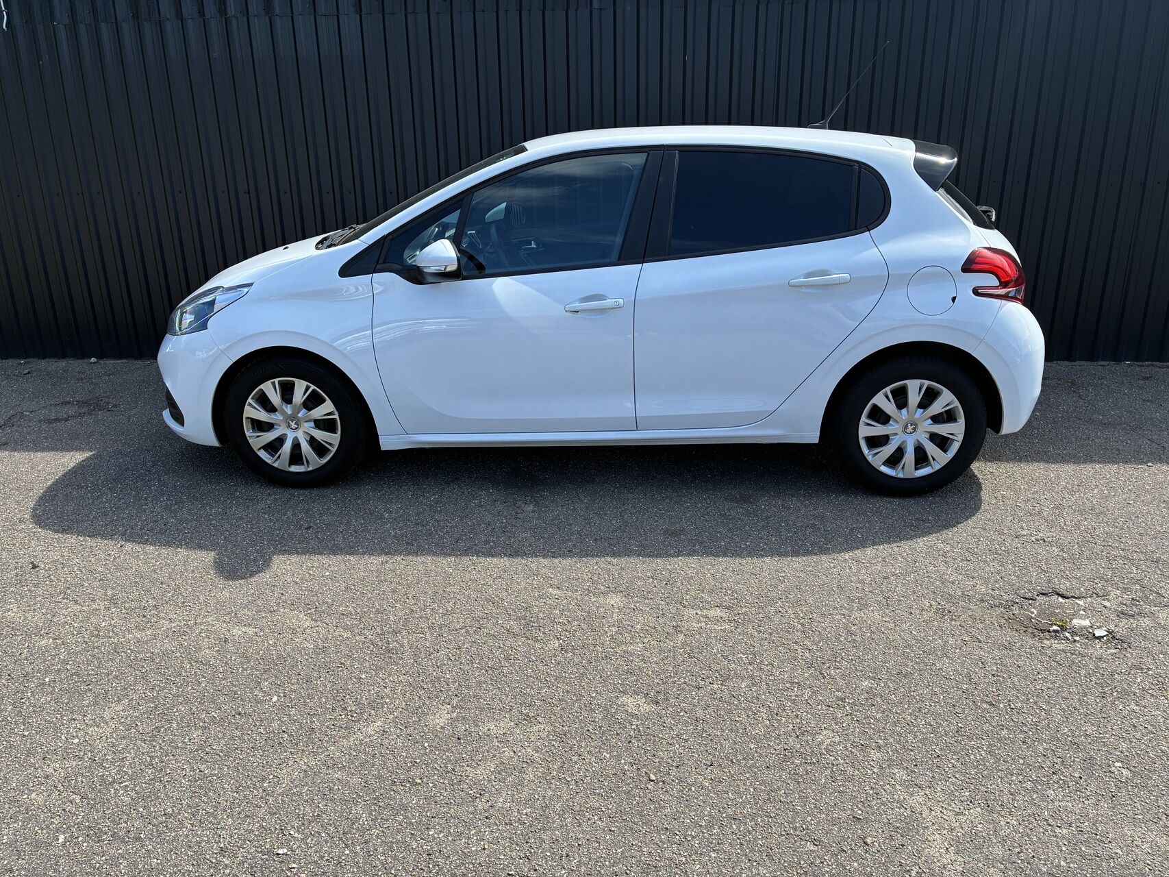 Billede af Peugeot 208 1,6 BlueHDi Match 100HK 5d