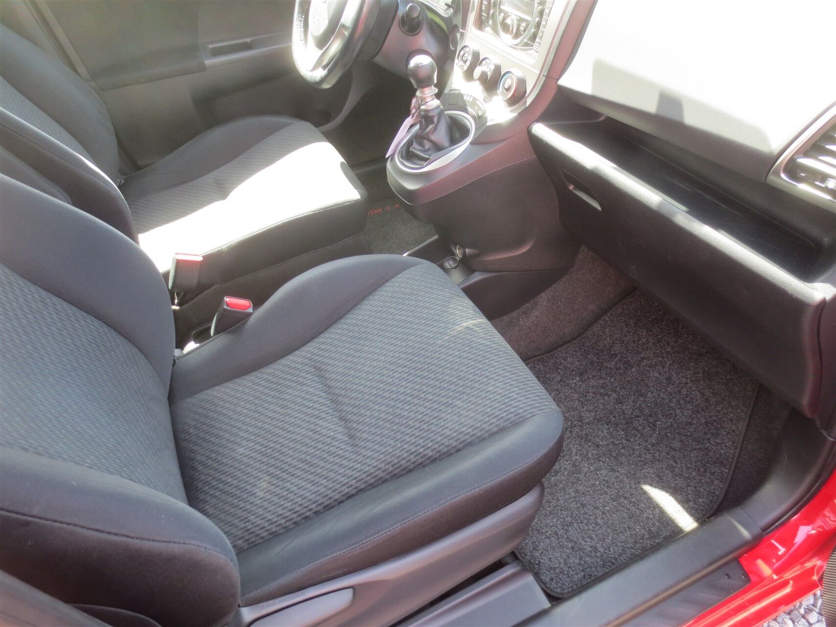 Billede af Toyota Verso S 1,3 VVT-I T2 100HK 6g