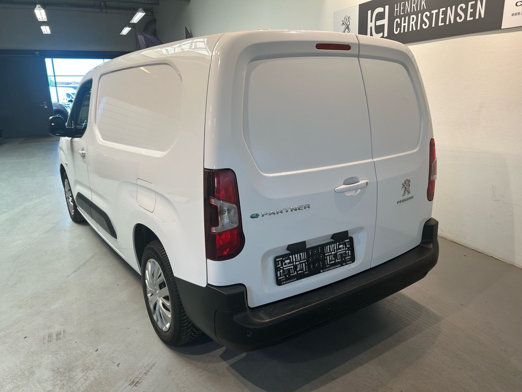 Billede af Peugeot e-Partner L2 V2 EL Plus 136HK Van Aut.