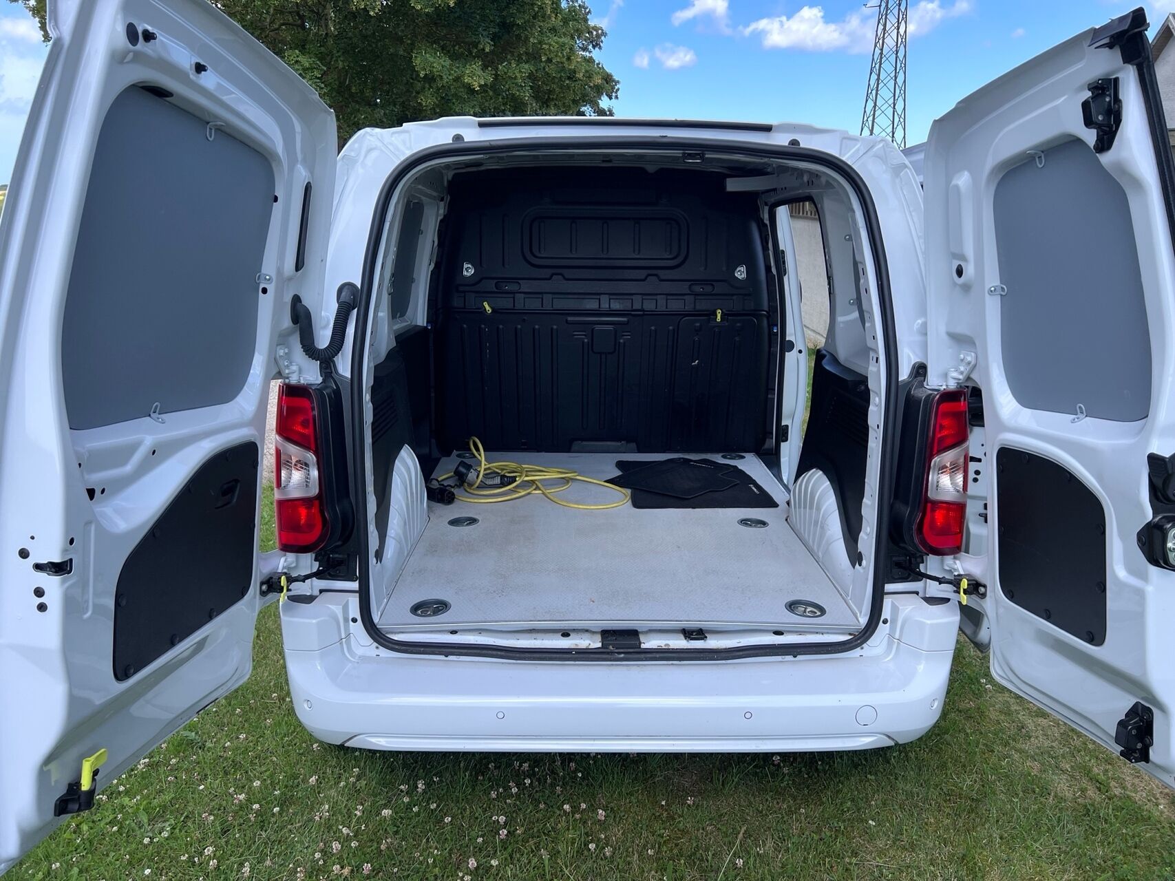 Billede af Opel Combo-e L1V1 EL Innovation+ 136HK Van Aut.