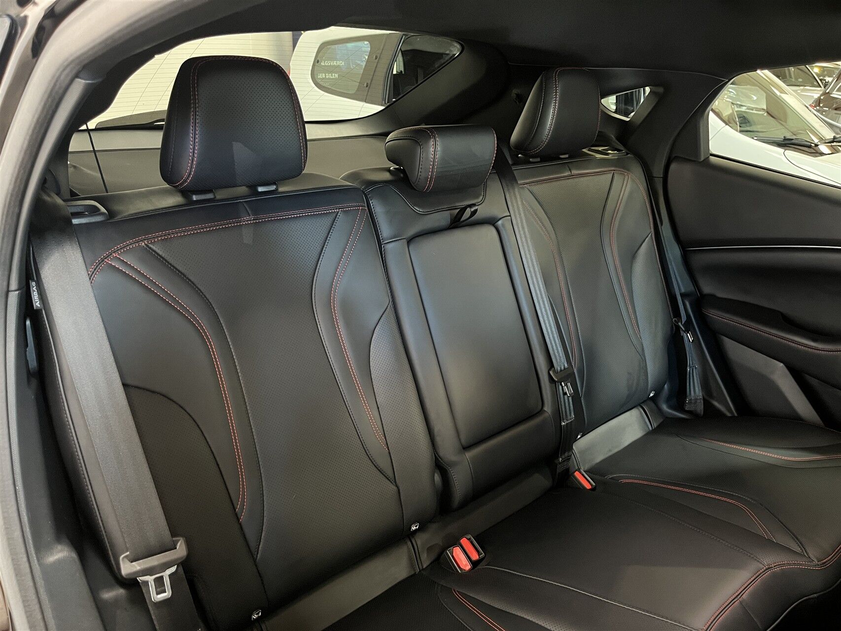 Billede af Ford Mustang Mach-E EL SR Premium AWD 371HK 5d Aut.