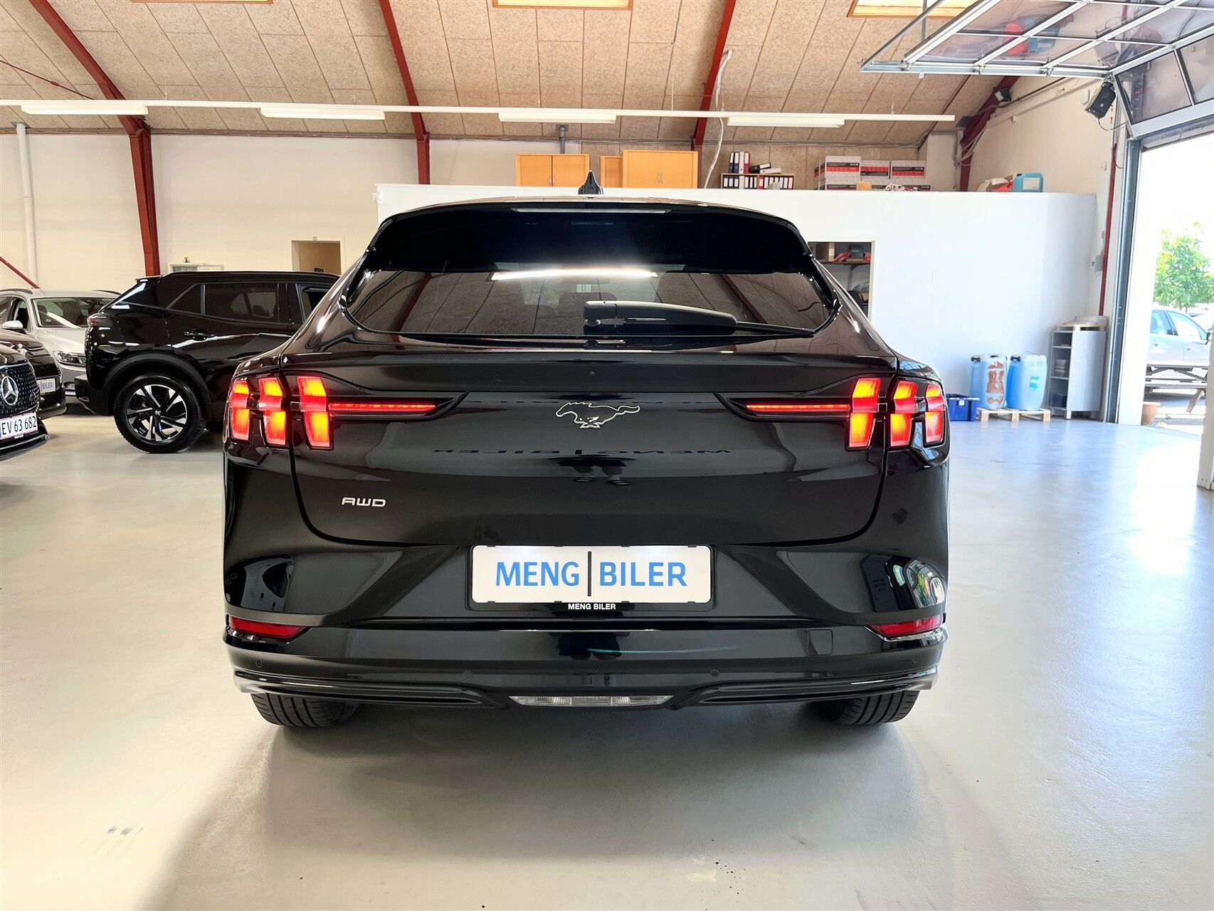 Billede af Ford Mustang Mach-E EL SR Premium AWD 371HK 5d Aut.