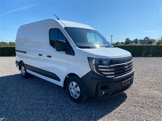 Nissan Interstar L2H2 EL Tekna 141HK Van Aut.