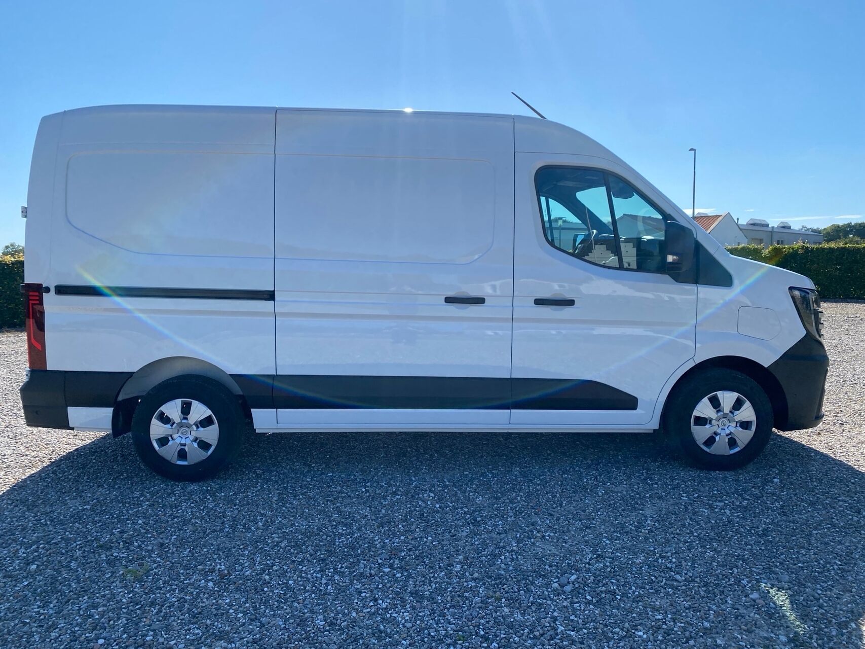 Billede af Nissan Interstar L2H2 EL Tekna 141HK Van Aut.