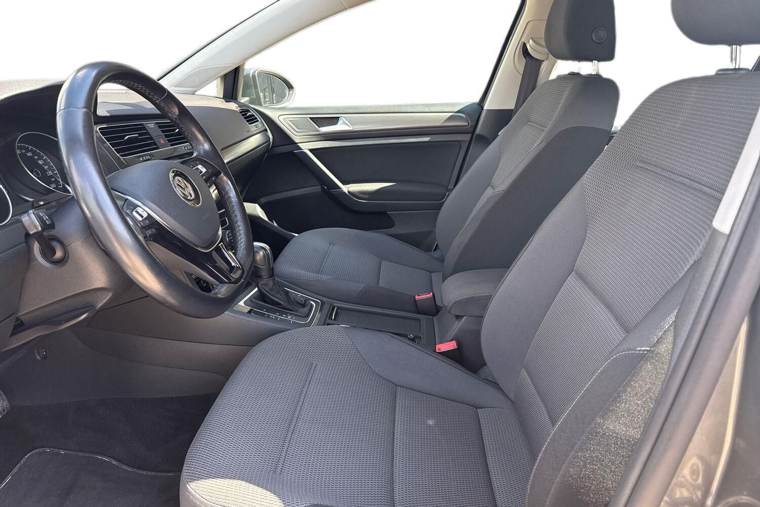 Billede af VW Golf 1,5 TSI BMT EVO Comfortline Connect DSG 150HK 5d 7g Aut.