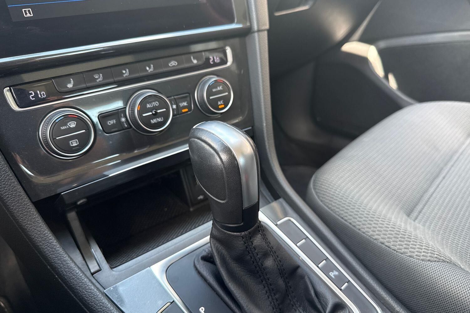 Billede af VW Golf 1,5 TSI BMT EVO Comfortline Connect DSG 150HK 5d 7g Aut.