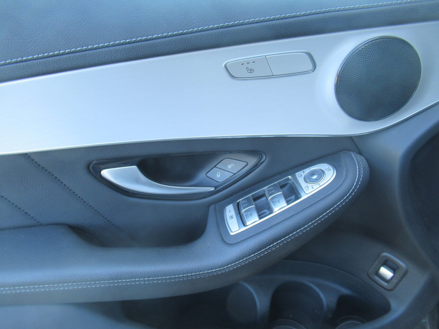 Billede af Mercedes-Benz GLC300 de 2,0 Plugin-hybrid 4Matic 9G-Tronic 306HK 5d 9g Aut.