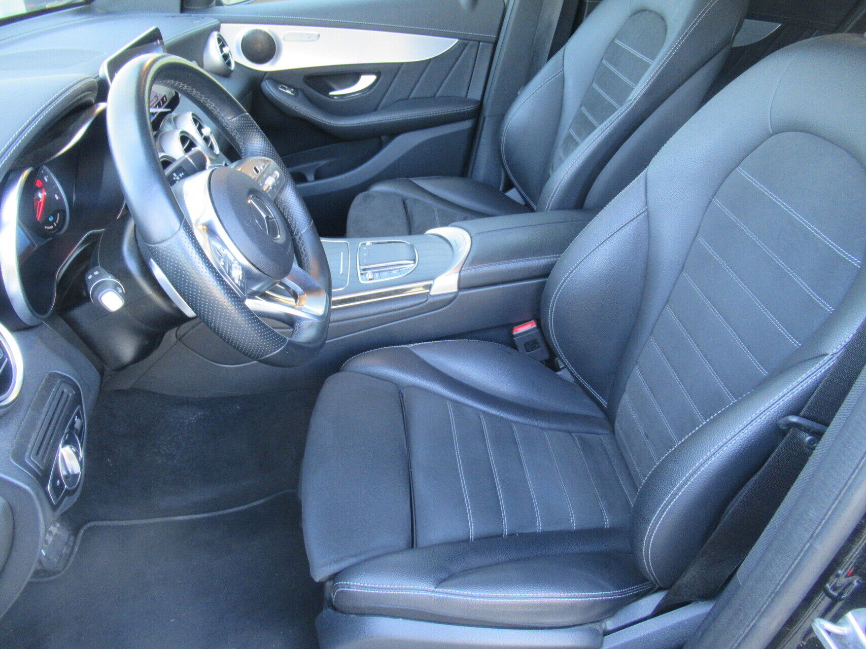 Billede af Mercedes-Benz GLC300 de 2,0 Plugin-hybrid 4Matic 9G-Tronic 306HK 5d 9g Aut.