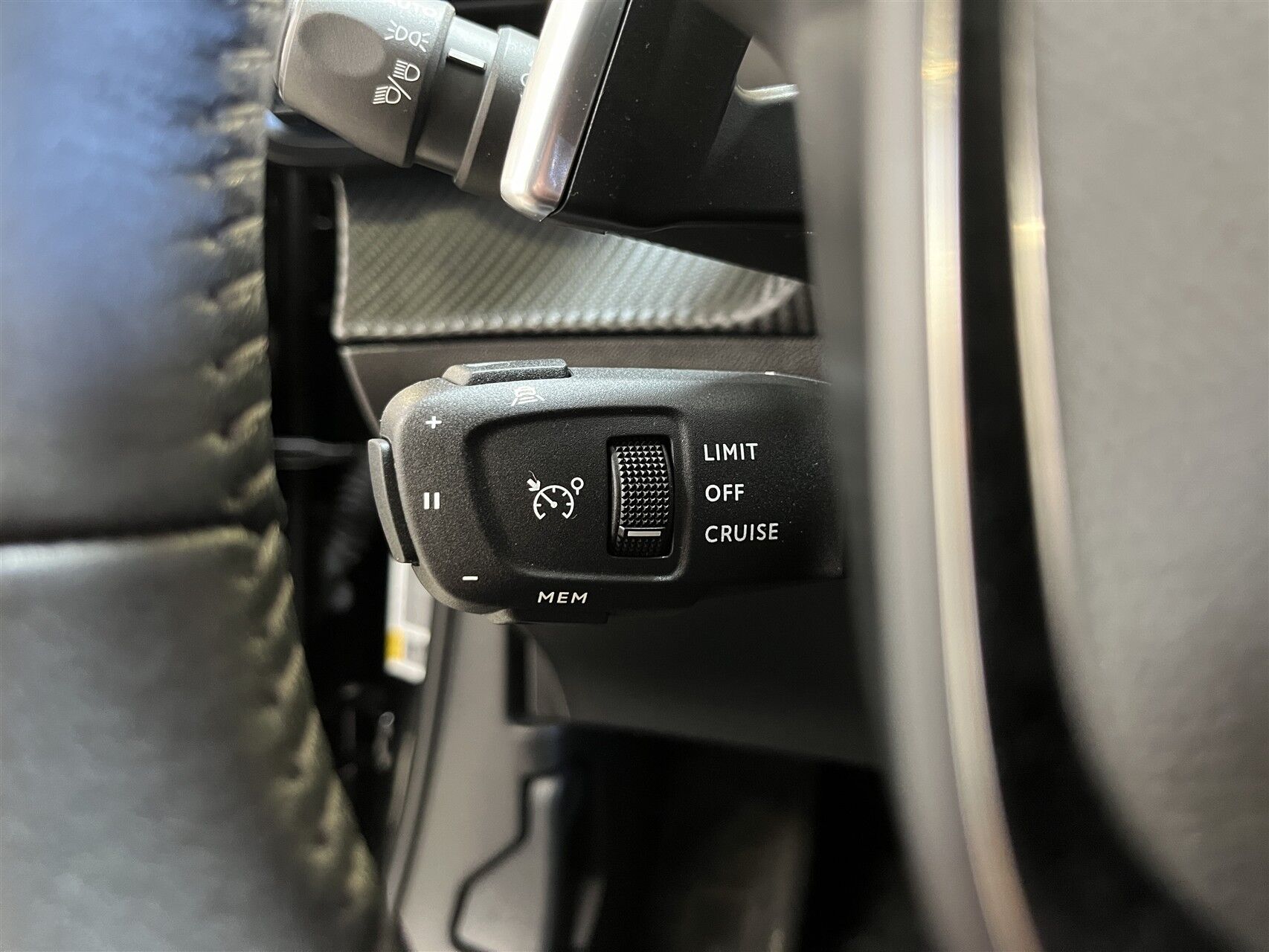 Billede af Peugeot 2008 1,2 PureTech Allure Pack EAT8 130HK 5d 8g Aut.