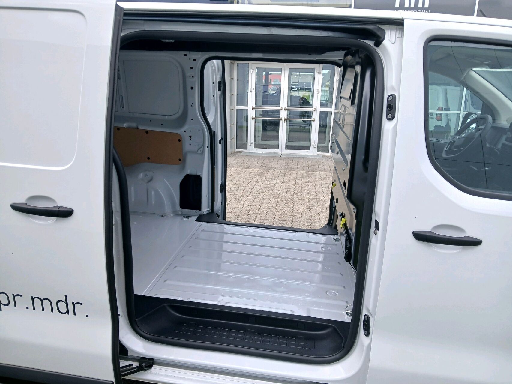 Billede af Citroën Jumpy L3 2,0 Blue HDi Flexline 145HK Van 6g