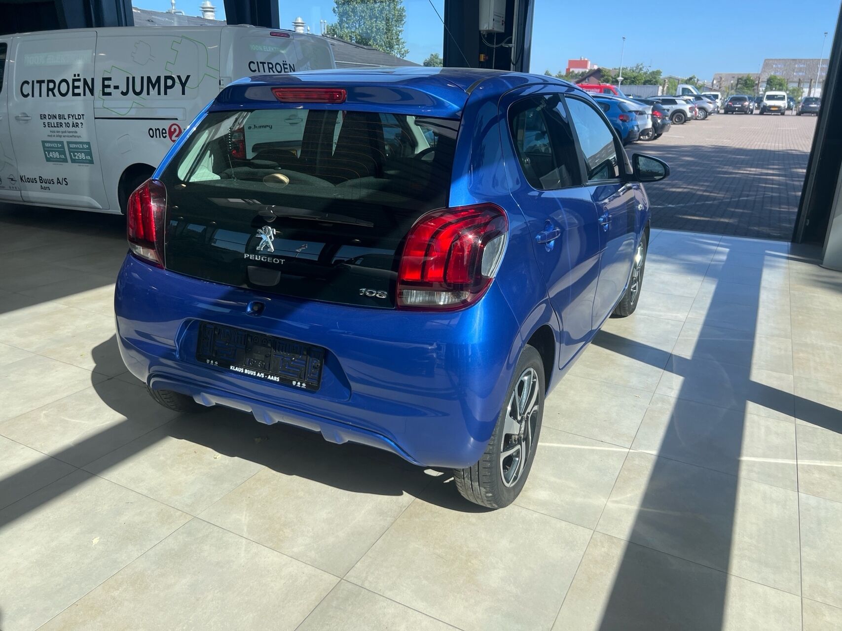 Billede af Peugeot 108 1,0 e-Vti Infinity 72HK 5d