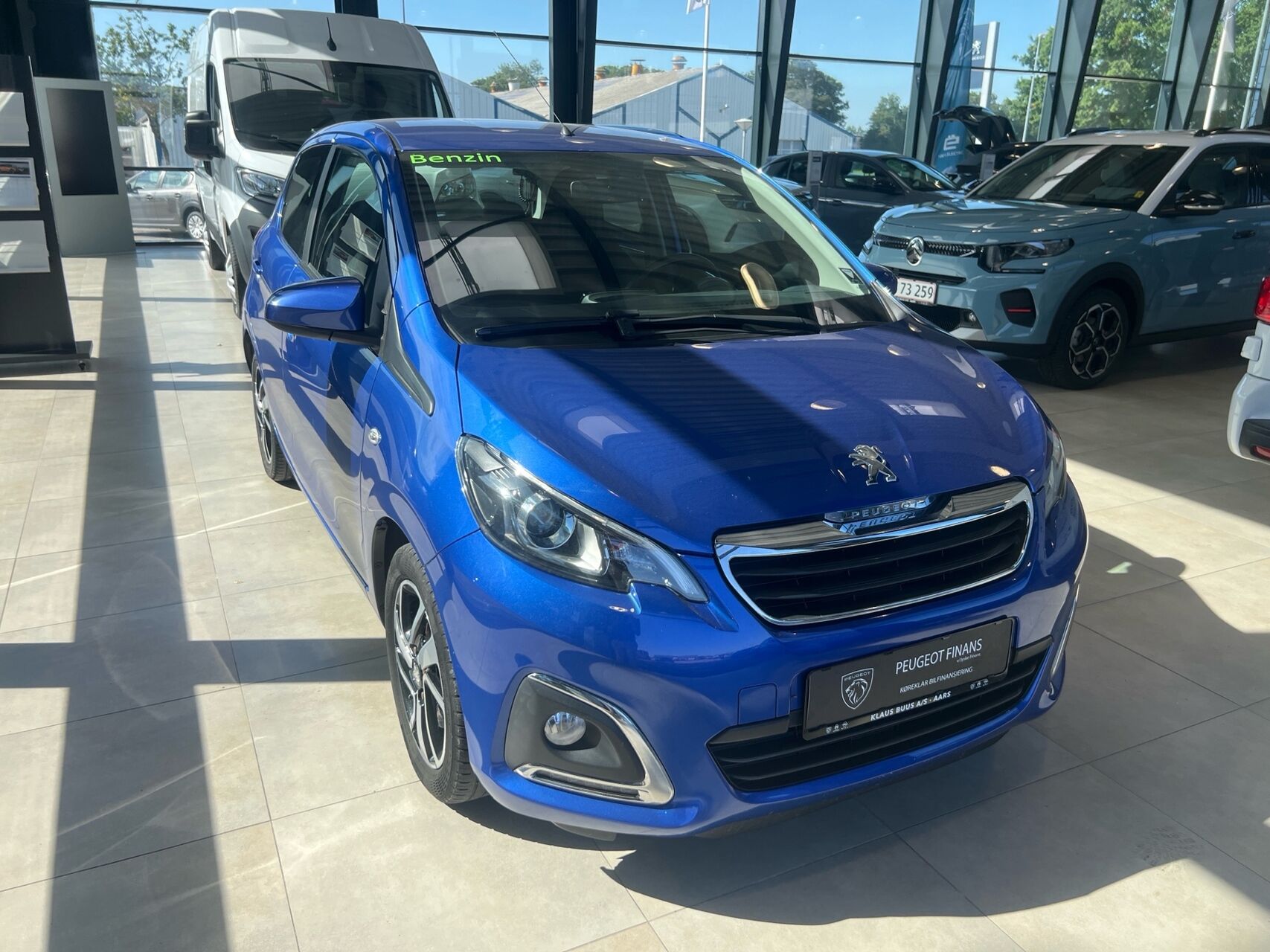 Billede af Peugeot 108 1,0 e-Vti Infinity 72HK 5d