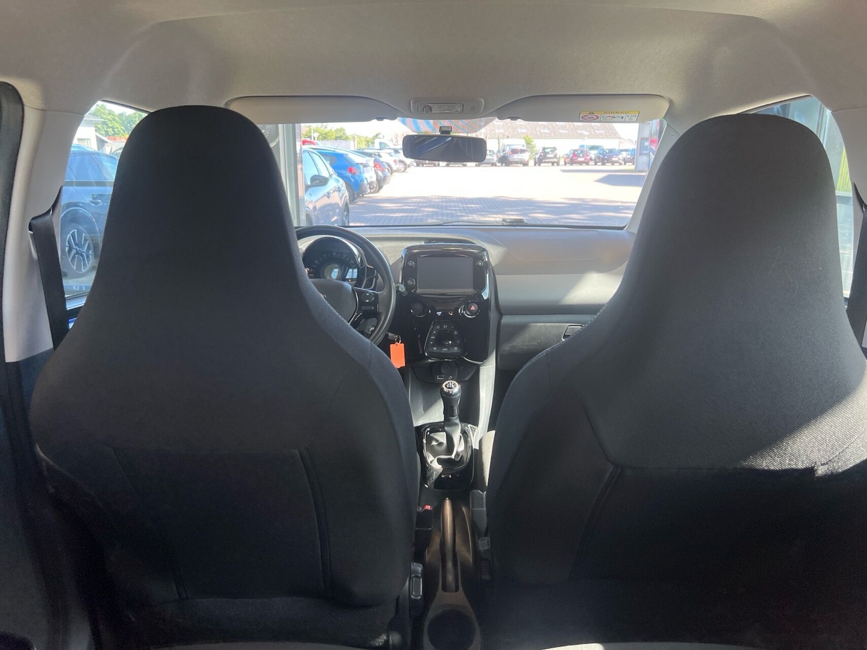 Billede af Peugeot 108 1,0 e-Vti Infinity 72HK 5d