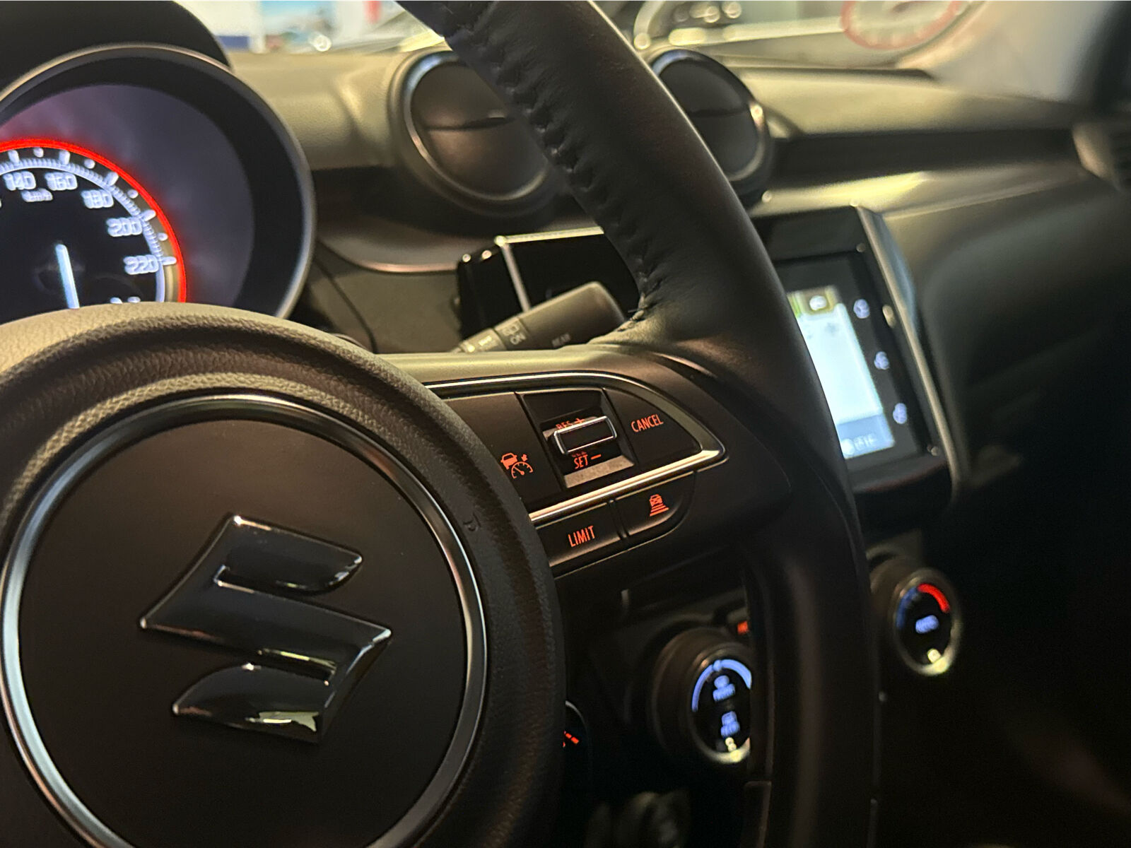 Billede af Suzuki Swift 1,2 Dualjet  Mild hybrid Exclusive AEB 83HK 5d