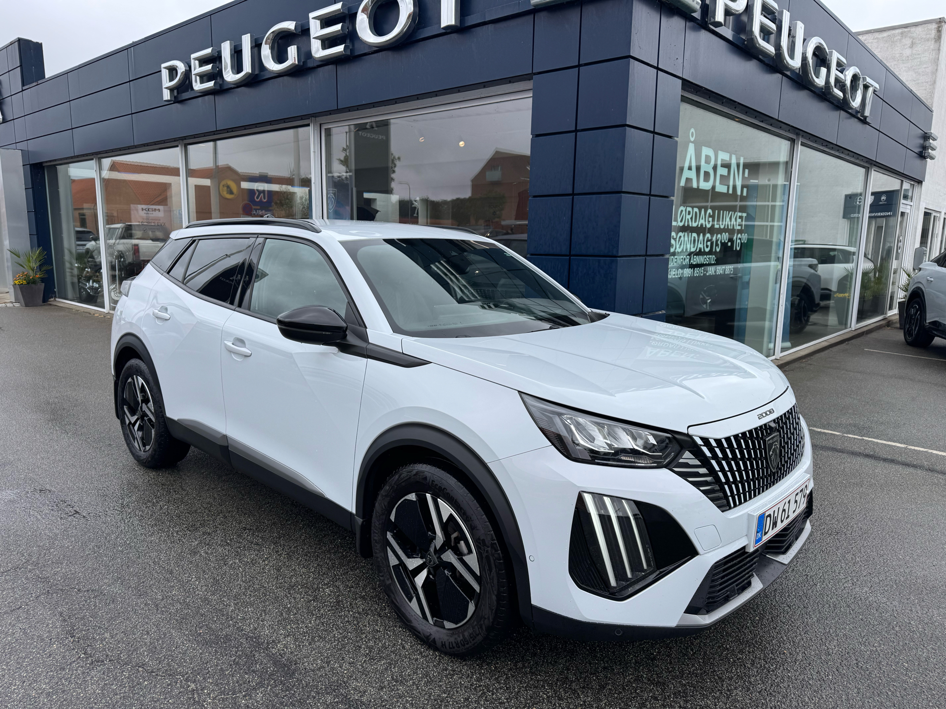 Billede af Peugeot 2008 1,2 PureTech Allure EAT8 130HK 5d 8g Aut.