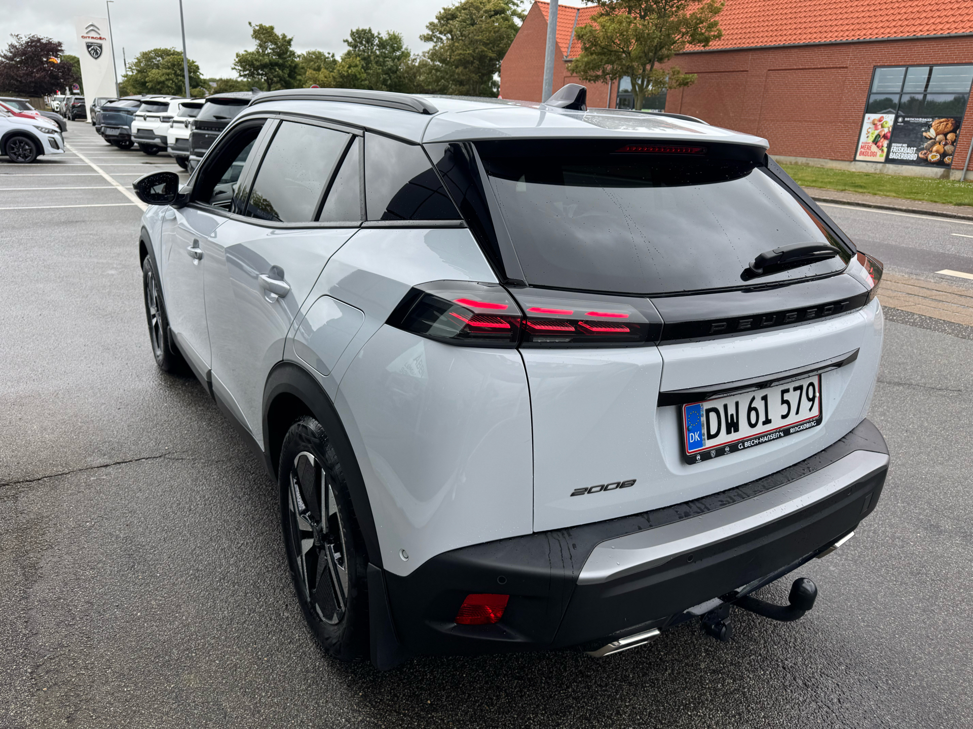 Billede af Peugeot 2008 1,2 PureTech Allure EAT8 130HK 5d 8g Aut.