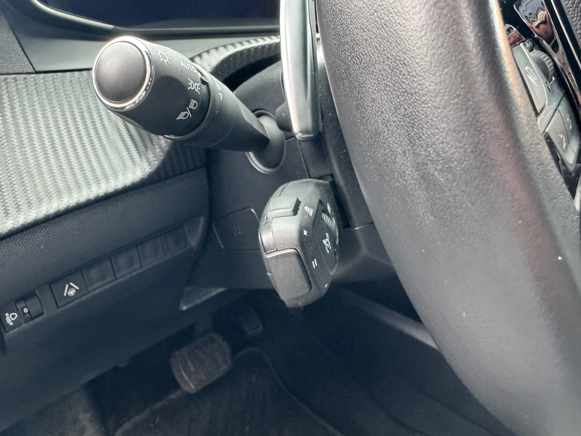 Billede af Peugeot 2008 1,2 PureTech Allure EAT8 130HK 5d 8g Aut.