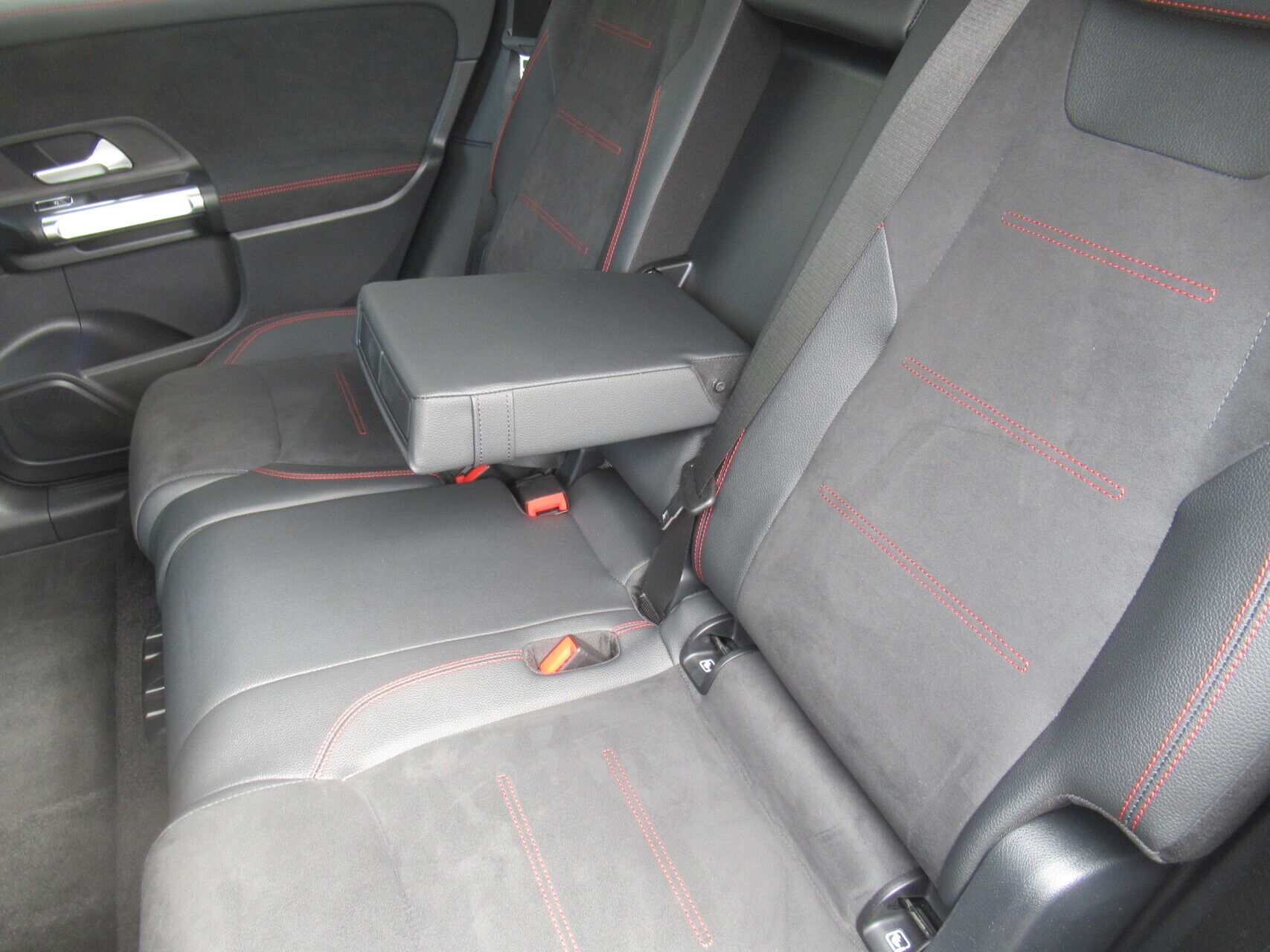 Billede af Mercedes-Benz EQB 250+ EL AMG Edition 190HK 5d Aut.