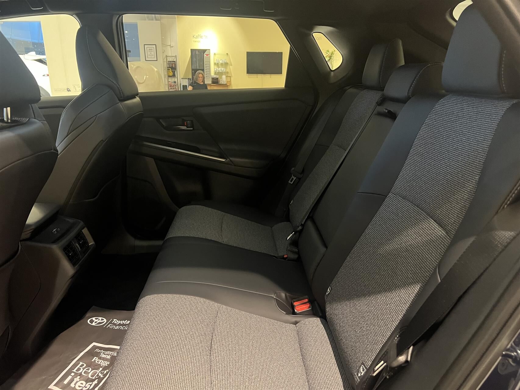 Billede af Toyota bZ4X EL Active Tech 224HK 5d Aut.