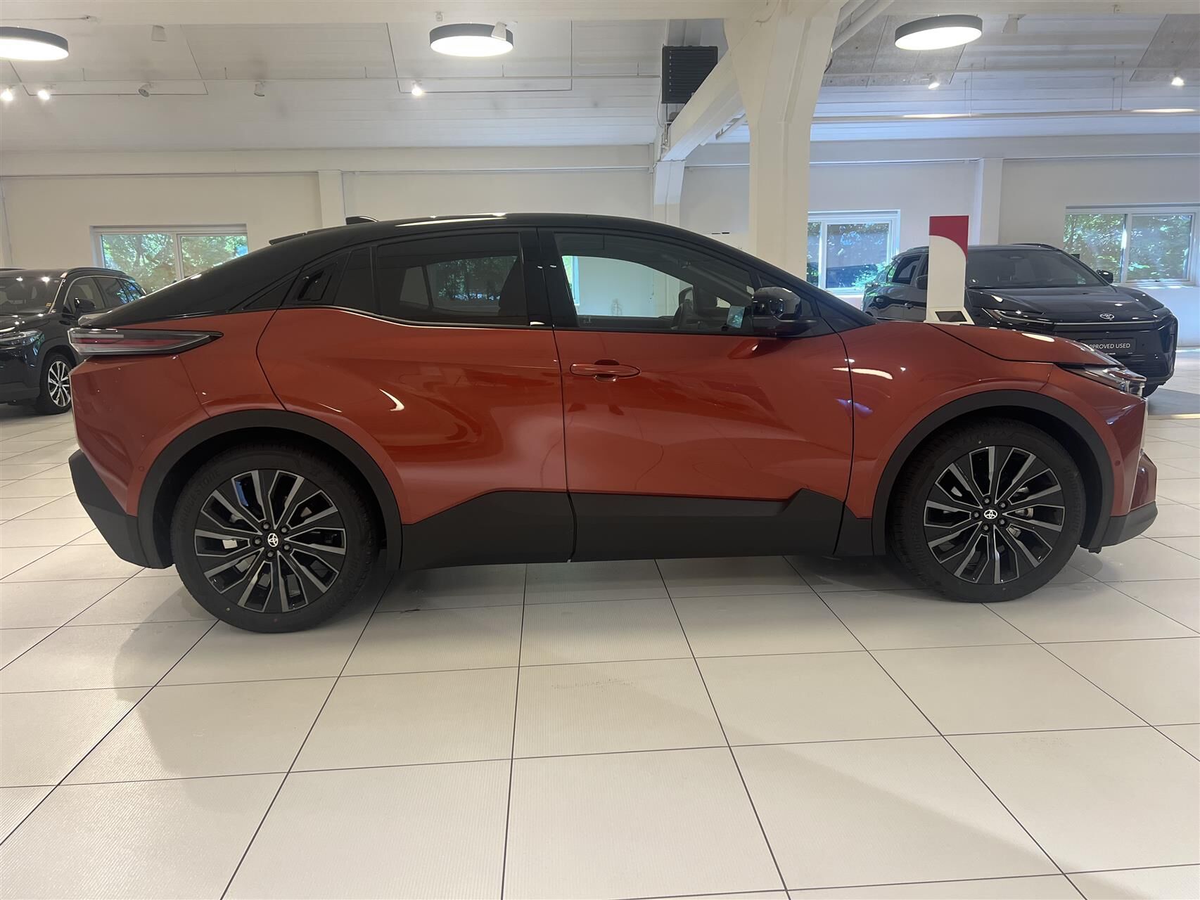 Billede af Toyota C-HR+ EL Executive AWD 343HK 5d Aut.