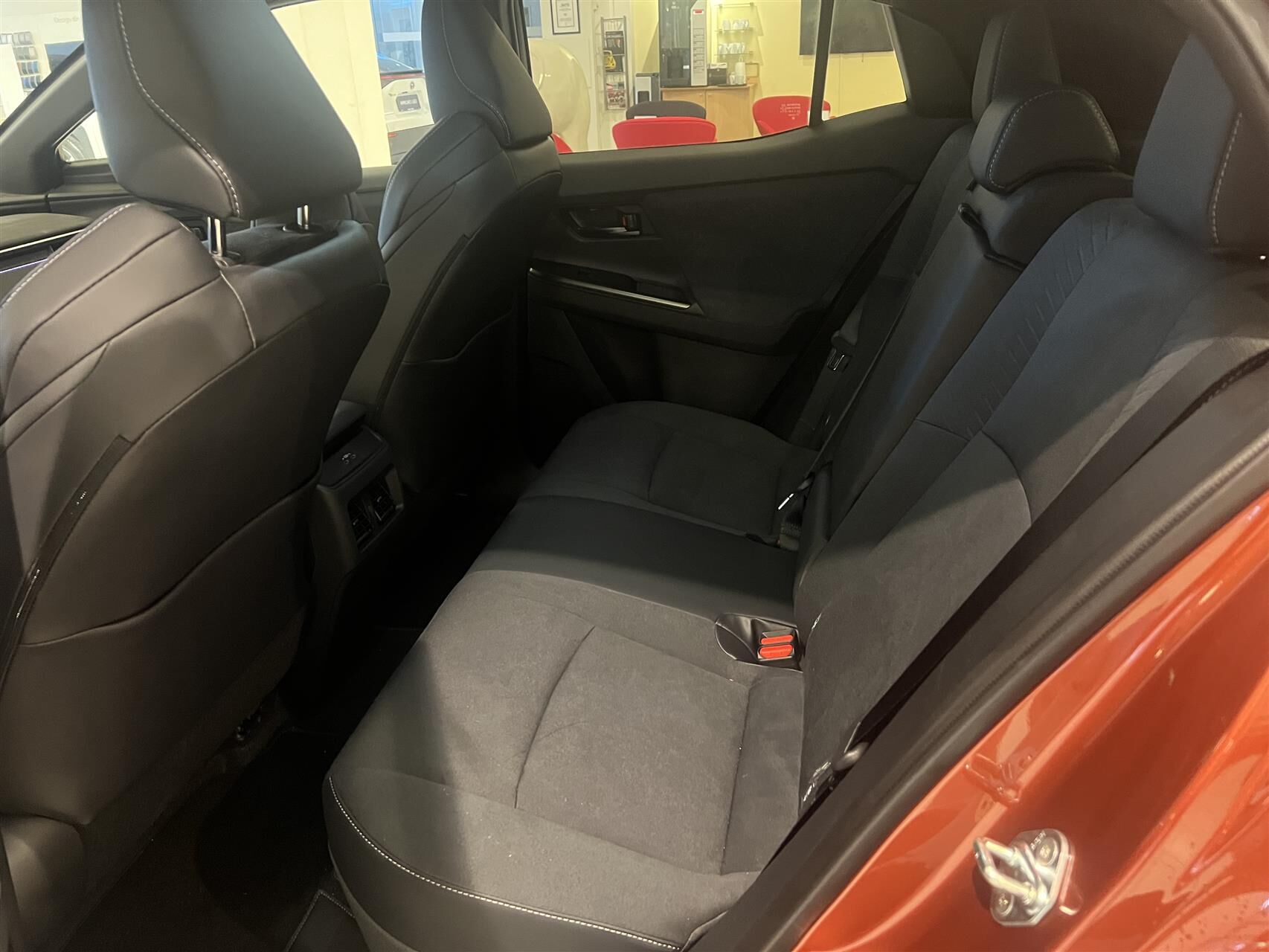 Billede af Toyota C-HR+ EL Executive AWD 343HK 5d Aut.